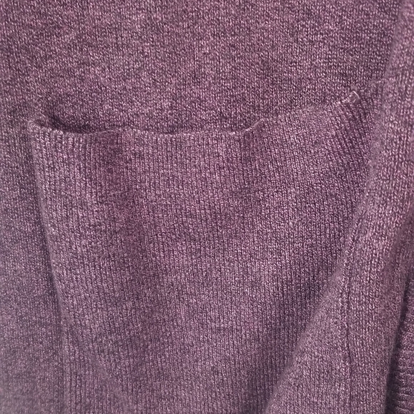 Coldwater Creek V-Neck Button Up Cardigan Sweater. Size Medium. 100% Cotton. - Picture 3 of 7